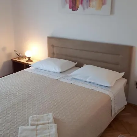 On The Floor Apartment