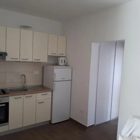 On The First Floor Apartmán Jelsa (Hvar)